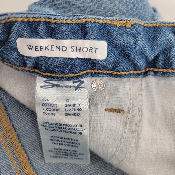 Seven7 Shorts Size 10 The Weekend Mid Rise Frayed Hem - Picture 4 of 4